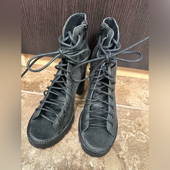 New Boots Jeffrey Campbell Palermo Zip Lace Up 7M Free People distressed black - Picture 3 of 8